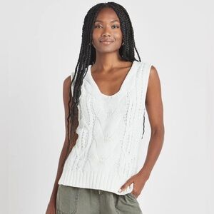 NWT SPLENDID Cable Sweater Vest White Cotton Blend V-Neck Relaxed Fit - Large